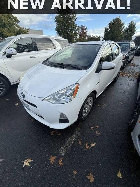 TOYOTA PRIUS C 2012 JTDKDTB37C1509622 image